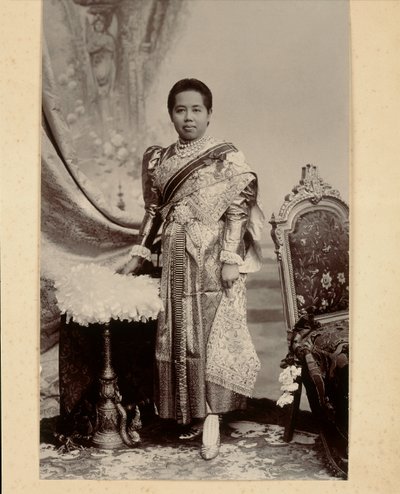 Queen Saovabha Bongsri by Robert Lenz